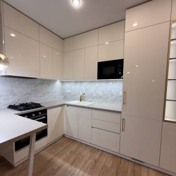 Продается 1-комнатная квартира, 38 м²