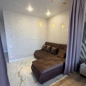 Продается 1-комнатная квартира, 38 м²