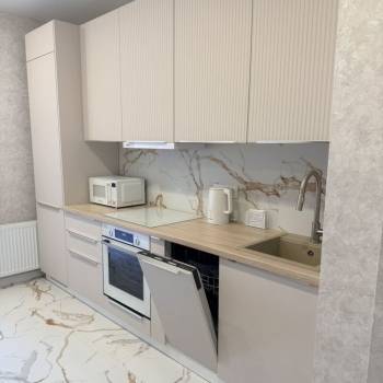 Продается 1-комнатная квартира, 38 м²