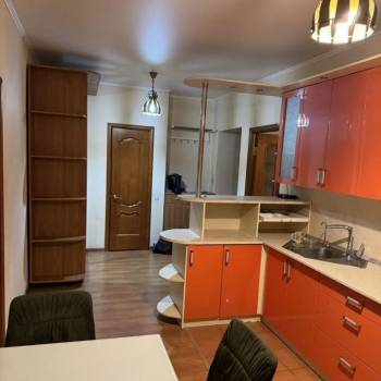 Сдается 2-х комнатная квартира, 58 м²