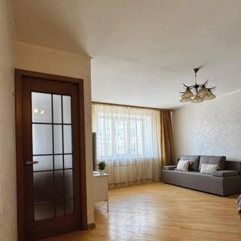 Продается 1-комнатная квартира, 34 м²