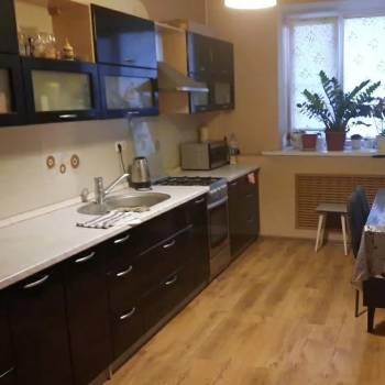 Сдается 1-комнатная квартира, 55 м²