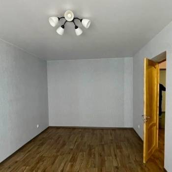 Продается 1-комнатная квартира, 36 м²