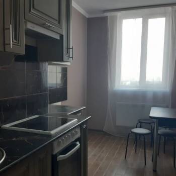 Продается 1-комнатная квартира, 38 м²