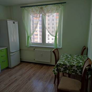 Сдается 1-комнатная квартира, 37 м²