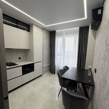 Продается 1-комнатная квартира, 38 м²