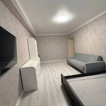 Сдается 1-комнатная квартира, 47 м²