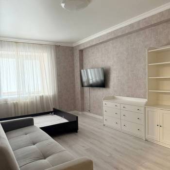 Сдается 1-комнатная квартира, 47 м²