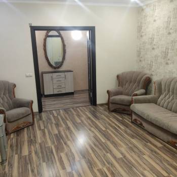 Сдается 2-х комнатная квартира, 80 м²