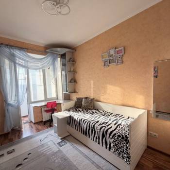 Сдается Многокомнатная квартира, 95 м²