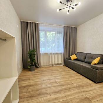 Продается 1-комнатная квартира, 18 м²