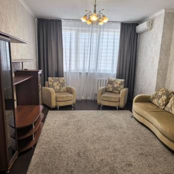 Продается 1-комнатная квартира, 45 м²