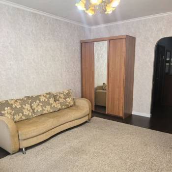 Продается 1-комнатная квартира, 45 м²