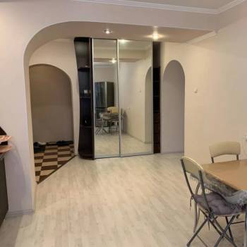 Сдается 2-х комнатная квартира, 75 м²