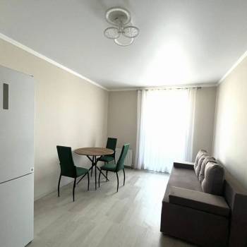 Продается 1-комнатная квартира, 37,5 м²
