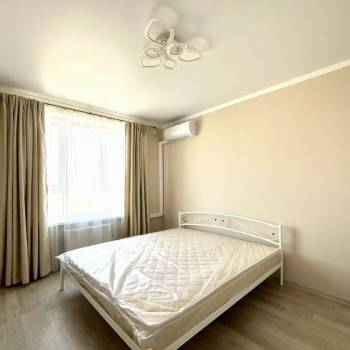 Продается 1-комнатная квартира, 37,5 м²