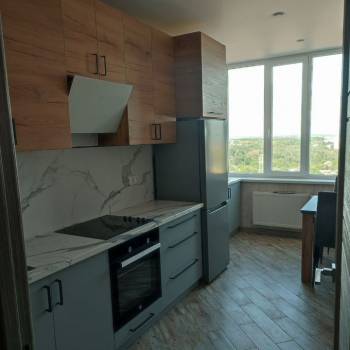 Продается 1-комнатная квартира, 37 м²