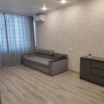 Продается 1-комнатная квартира, 37 м²