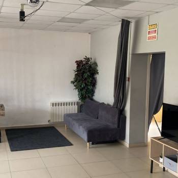 Сдается Нежилое помещение, 100 м²