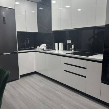 Сдается 1-комнатная квартира, 49 м²