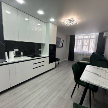 Сдается 1-комнатная квартира, 49 м²