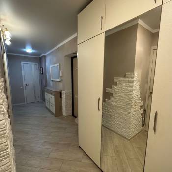 Сдается 2-х комнатная квартира, 64 м²