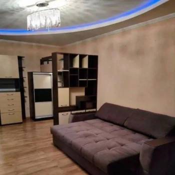 Сдается 1-комнатная квартира, 53,4 м²