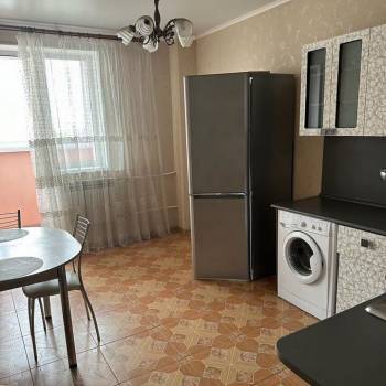 Сдается 1-комнатная квартира, 44 м²