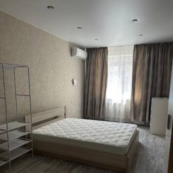 Продается 1-комнатная квартира, 39 м²