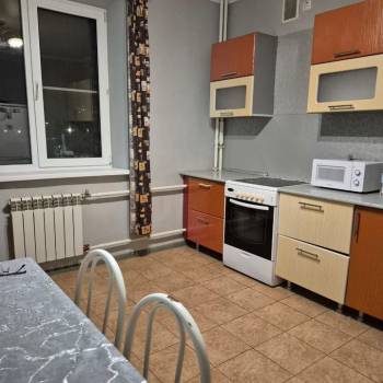 Сдается 1-комнатная квартира, 45 м²