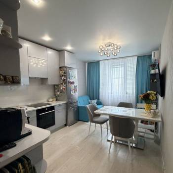 Продается 1-комнатная квартира, 40 м²