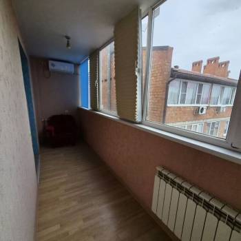 Продается 1-комнатная квартира, 43 м²