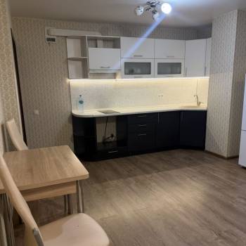 Продается 1-комнатная квартира, 36 м²