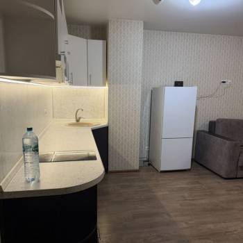 Продается 1-комнатная квартира, 36 м²