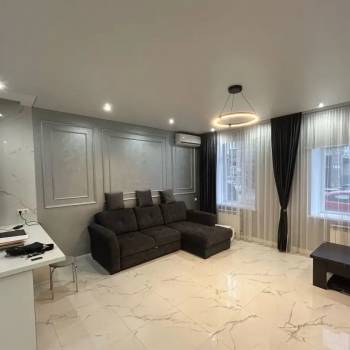 Продается 1-комнатная квартира, 38 м²