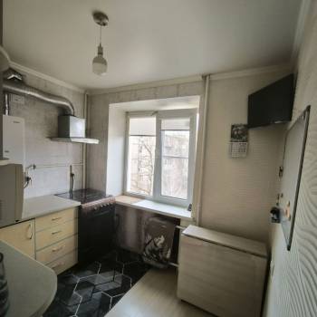 Сдается Многокомнатная квартира, 56 м²