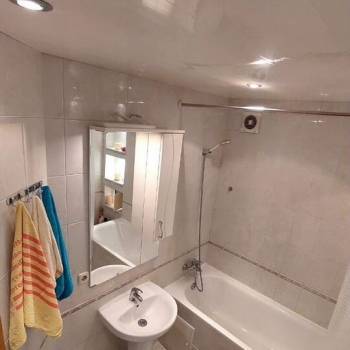 Сдается 1-комнатная квартира, 53 м²