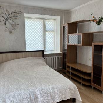 Сдается 1-комнатная квартира, 38 м²