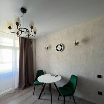 Сдается 1-комнатная квартира, 42 м²