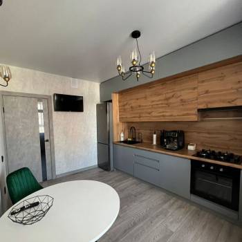 Сдается 1-комнатная квартира, 42 м²