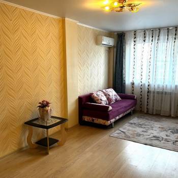 Сдается 1-комнатная квартира, 38 м²