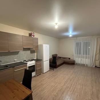 Сдается 1-комнатная квартира, 56 м²