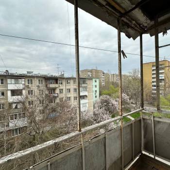Продается 1-комнатная квартира, 33 м²