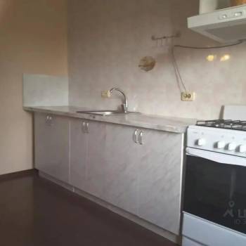 Сдается 1-комнатная квартира, 55 м²