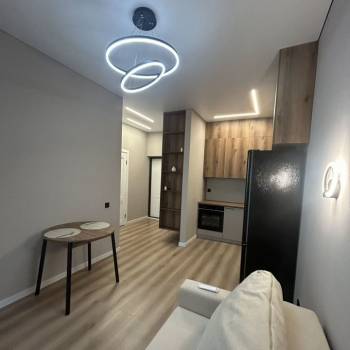 Продается 1-комнатная квартира, 37 м²