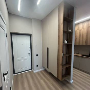 Продается 1-комнатная квартира, 37 м²