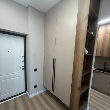 Продается 1-комнатная квартира, 37 м²