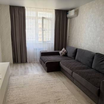 Сдается 1-комнатная квартира, 41 м²