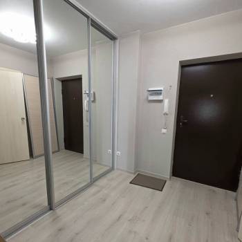 Сдается 1-комнатная квартира, 42 м²