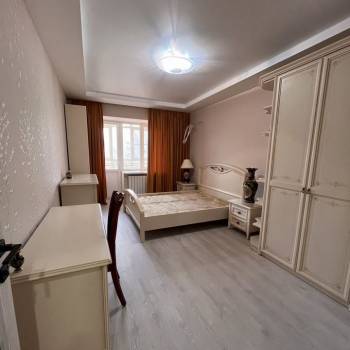 Сдается Многокомнатная квартира, 110 м²